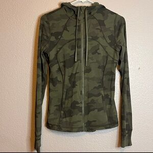 NWOT Lululemon Hooded Define Jacket *Nulu
Heritage 365 Camo Green Twill size 8